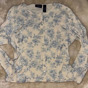 Blue & white floral button lightweight cardigan transition winter spring Layers!